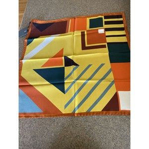 Nwt Larioseta Italian Silk Scarve Beautiful 19” X 19” Colorful Pink